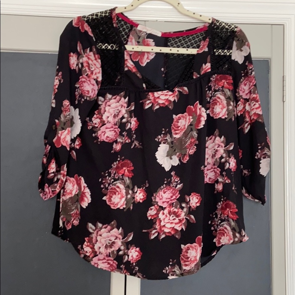 Floral blouse with back detail
